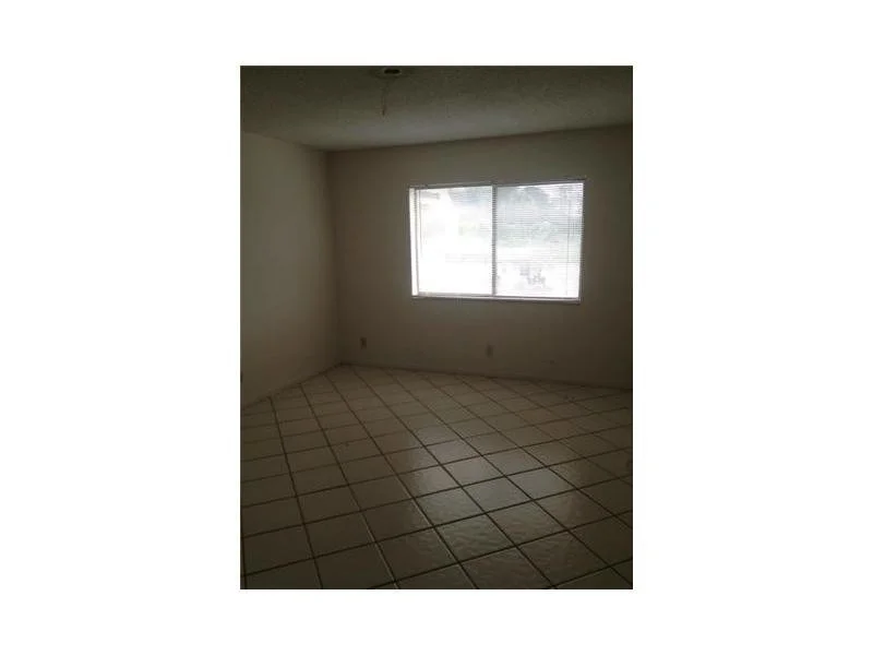 Photo of Unit 207 at 8000 Hampton Boulevard