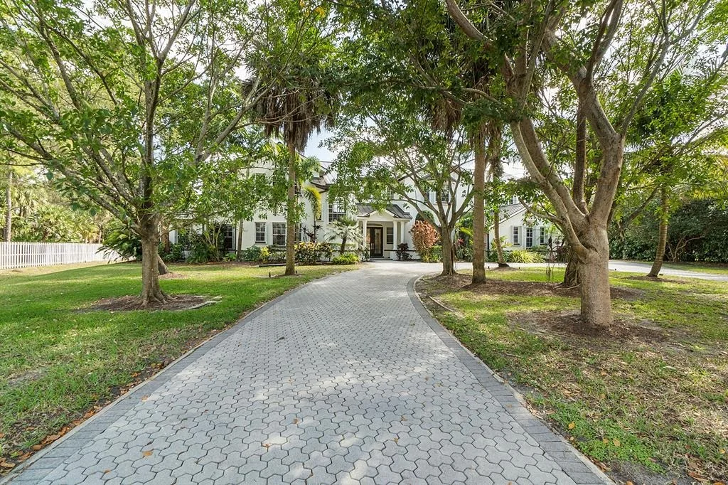 Photo of 13638 Greentree Trail