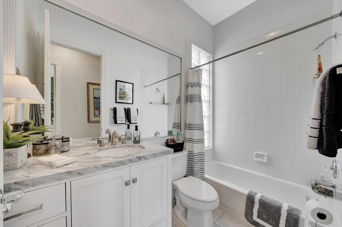 Photo of 4775 Temple Drive