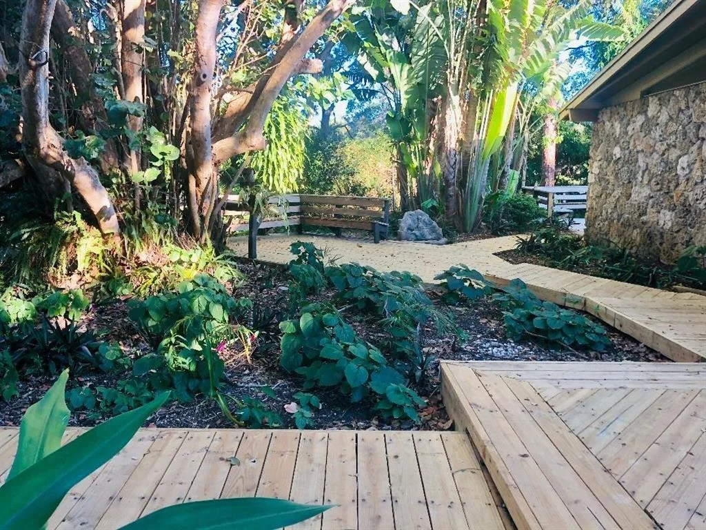 Photo of 4953 Palm Ridge Boulevard