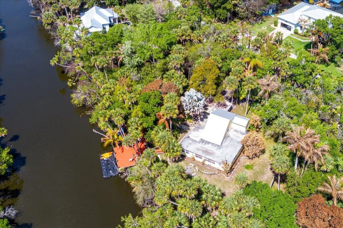 Photo of 6423 Riverland Drive