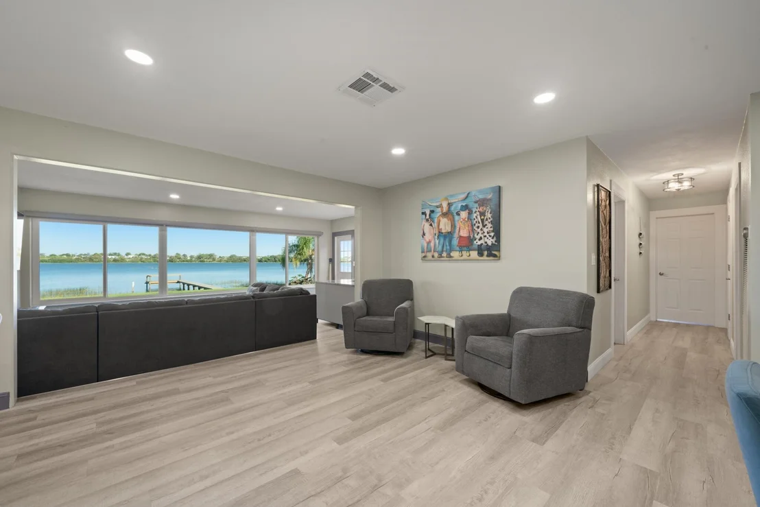 Photo of 1622 W Dinner Lake Drive