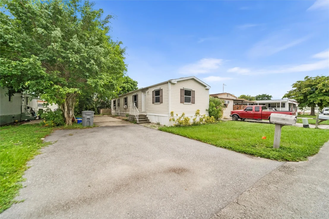 Photo of 11908 Cove Place