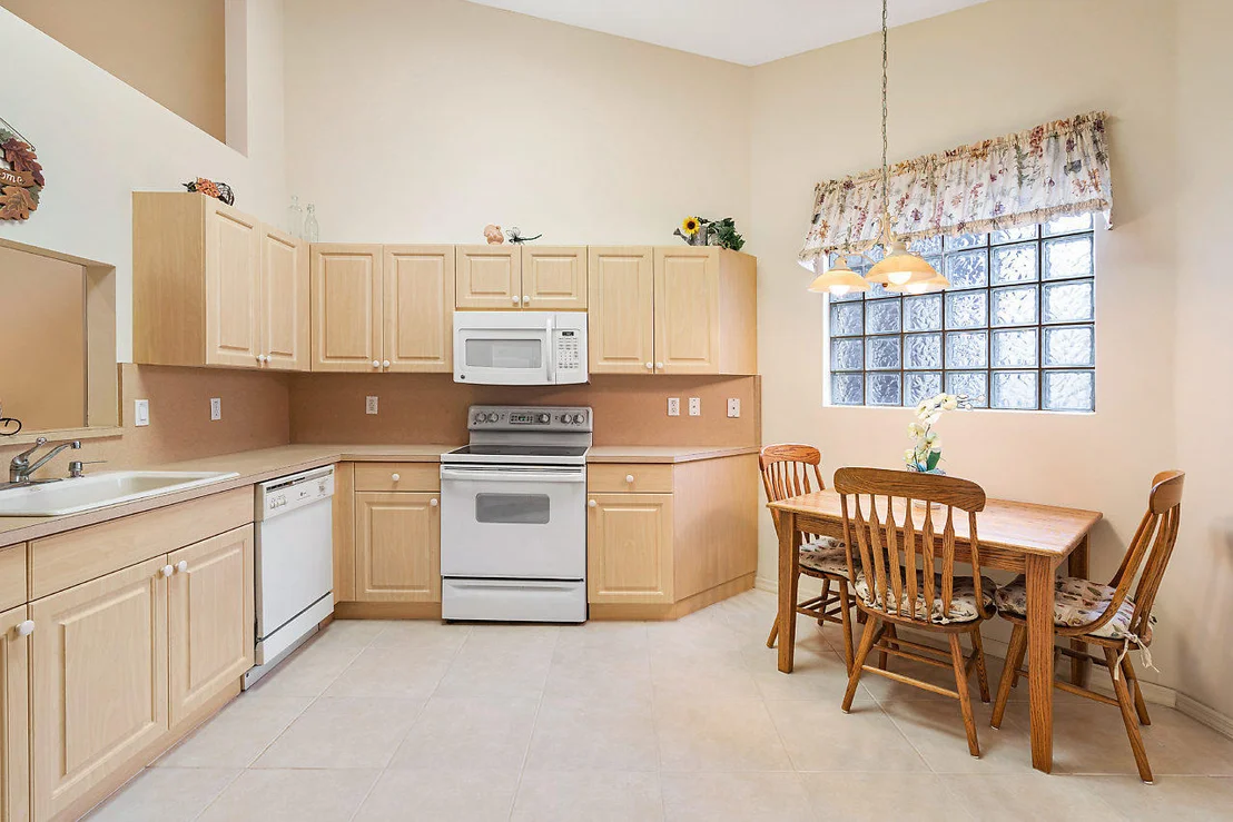 Photo of 6253 Heliconia Road