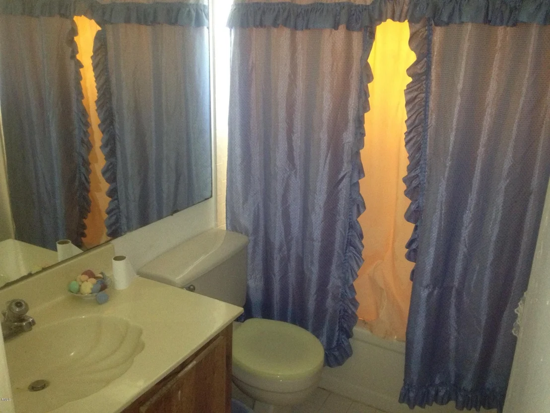 Photo of 7827 Roble Lane
