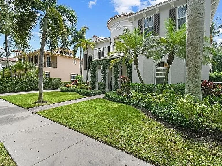 Photo of 136 Segovia Way