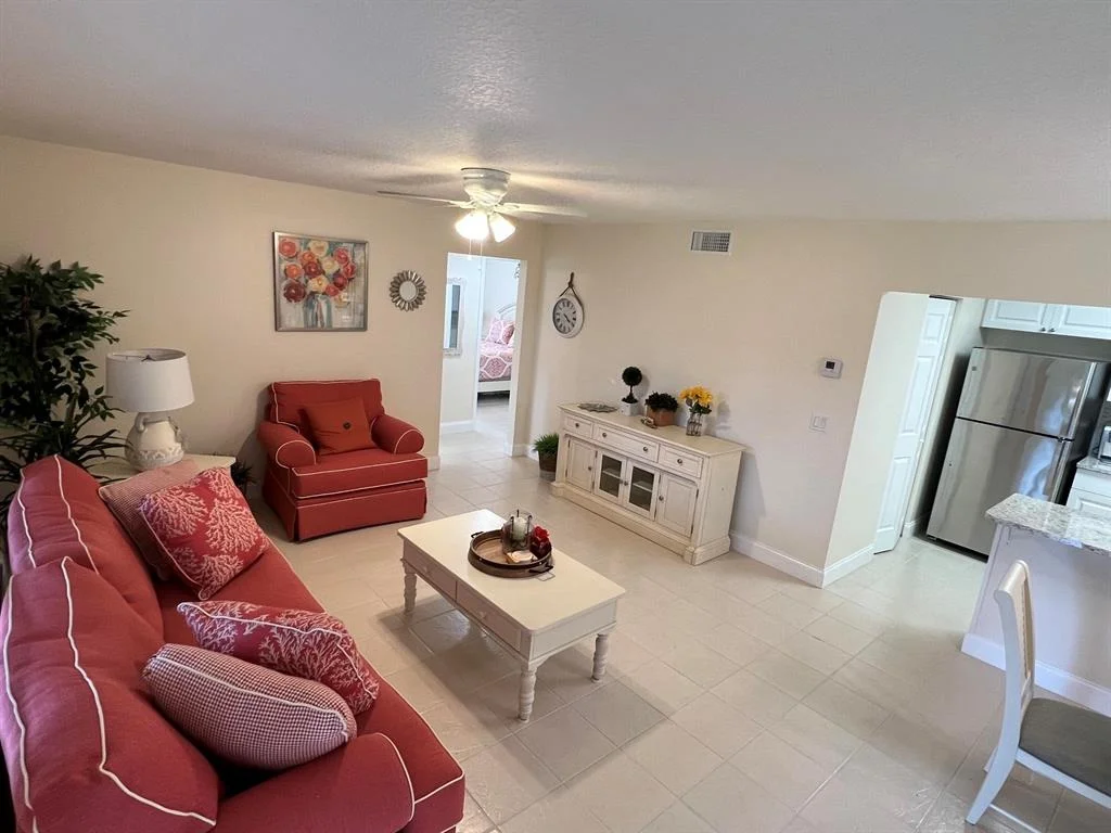 Photo of Unit C2 at 337 Knotty Pine Circle