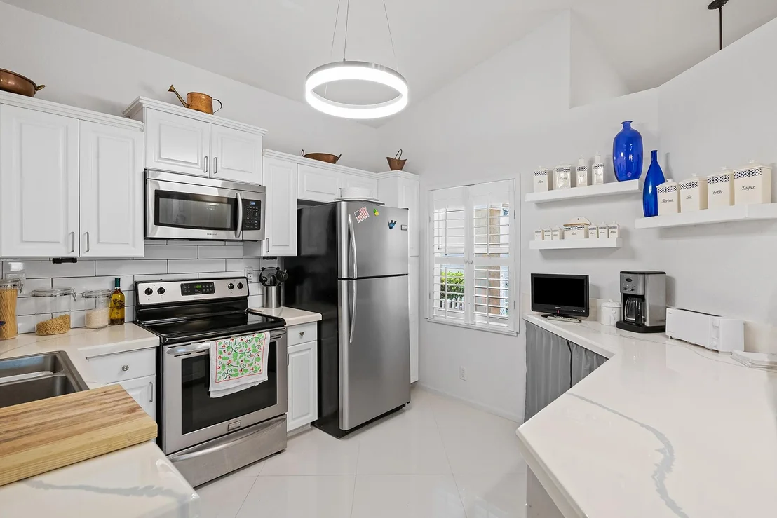 Photo of 5825 Eagle Cay Lane