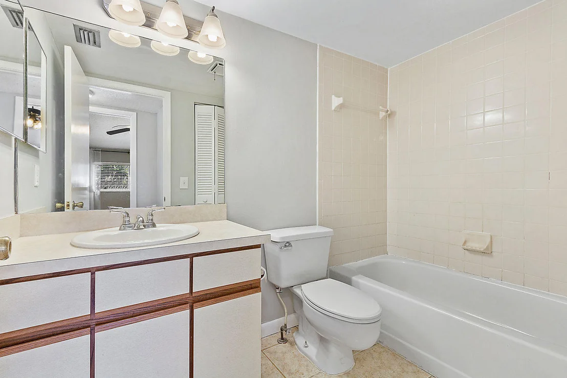 Photo of 302 Maplecrest Circle