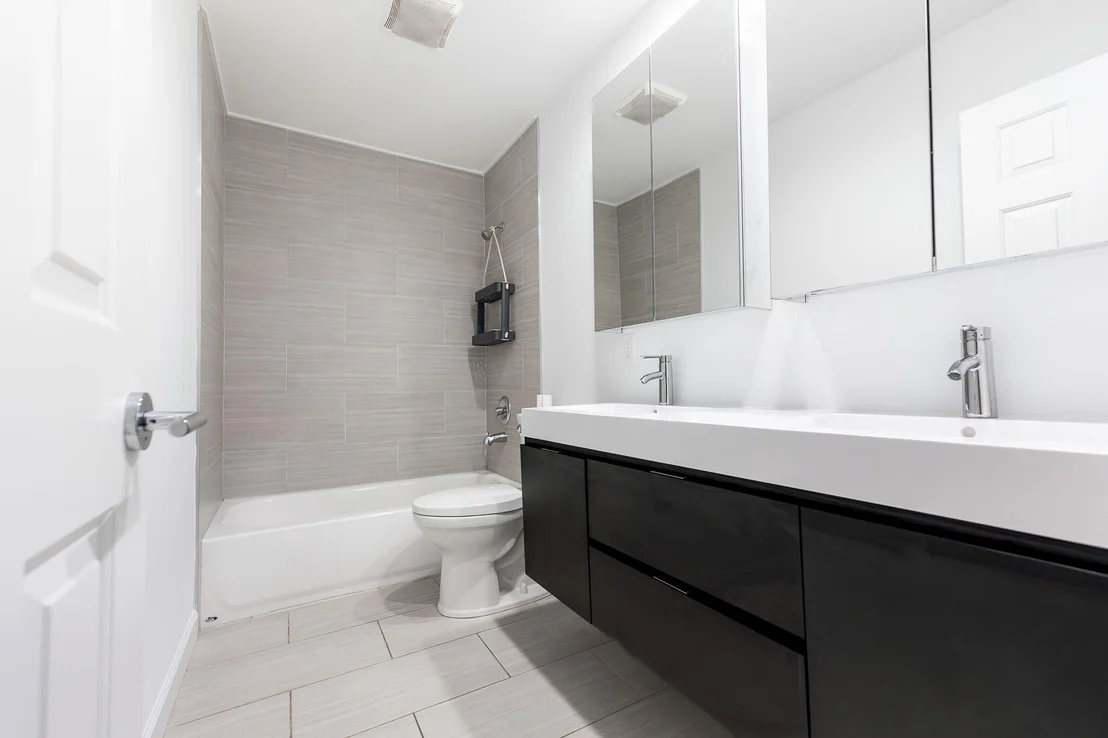 Photo of 736 34th Terrace