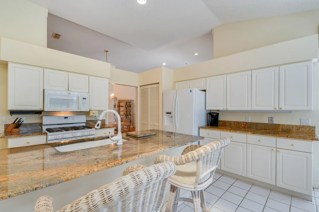 Photo of 224 Eagleton Estate Boulevard