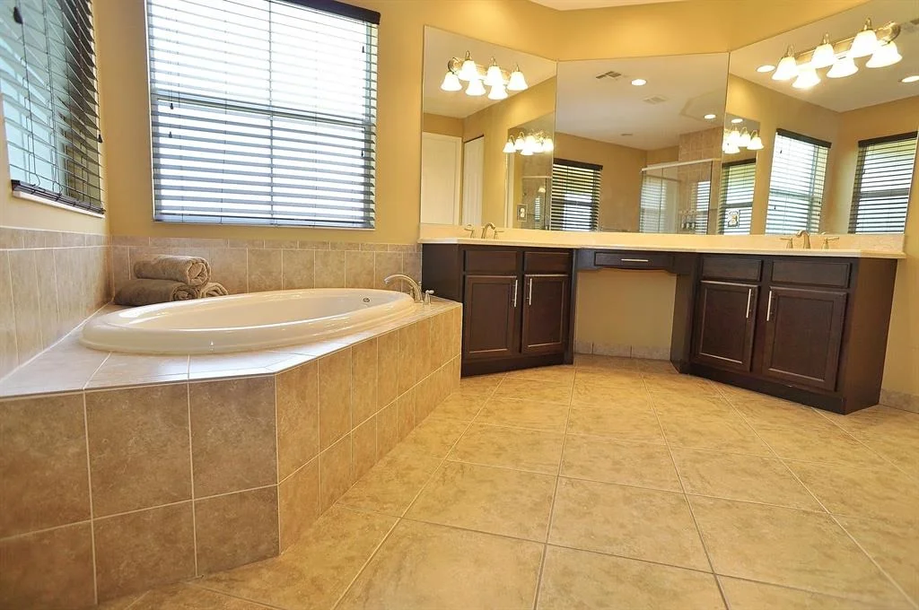 Photo of 2596 Cooper Way