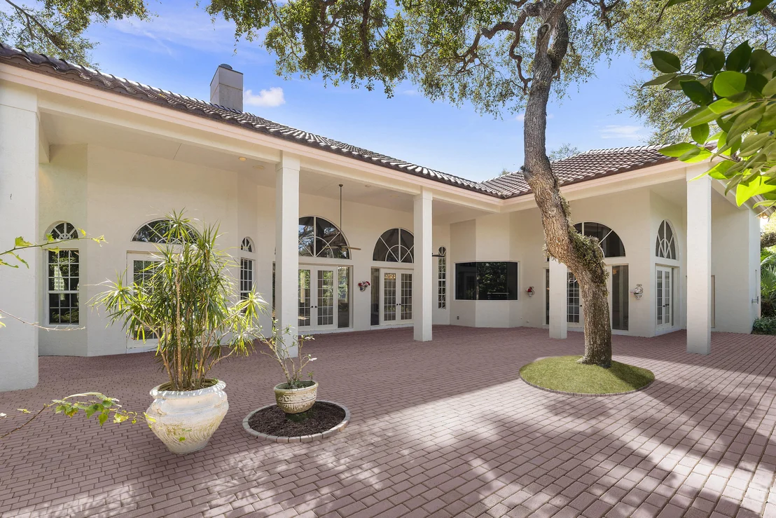 Photo of 540 Marbrisa Drive