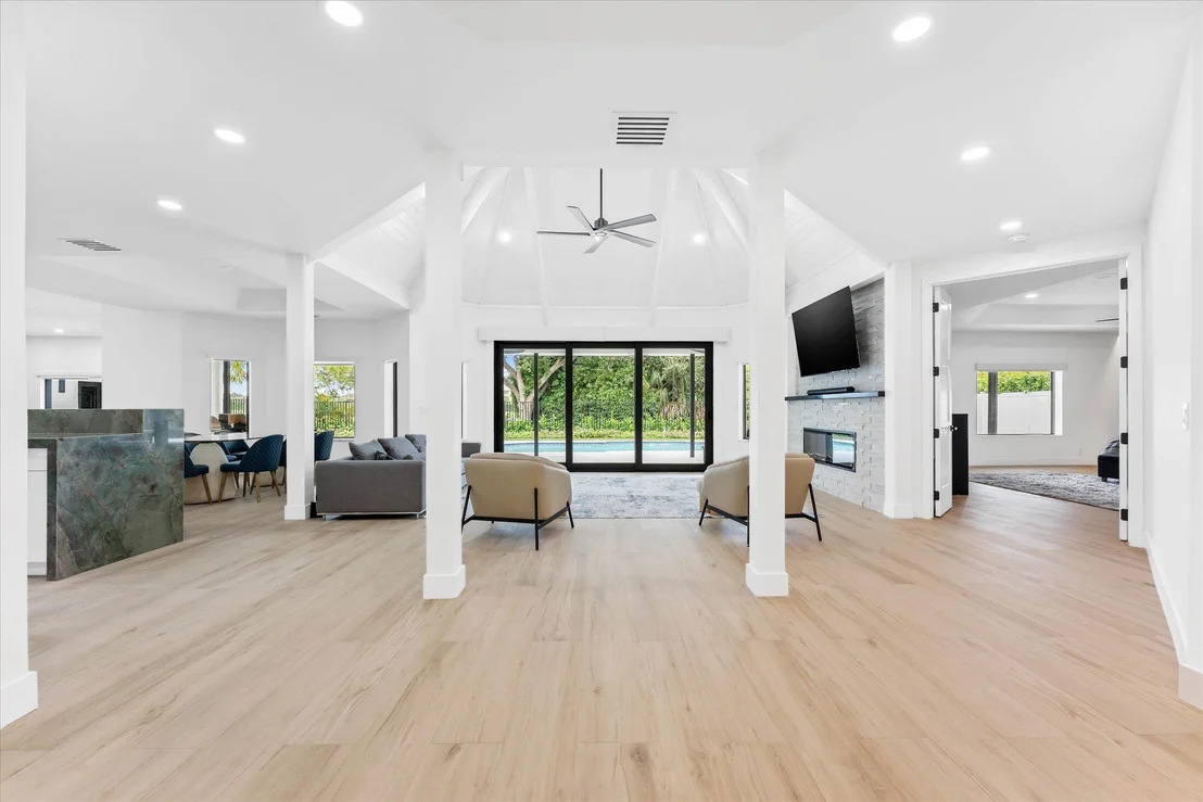 Photo of 2670 Tecumseh Drive