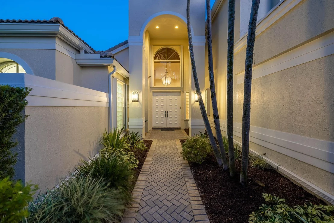 Photo of 2760 Pinehurst