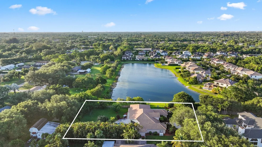 Photo of 10801 Indian Trail