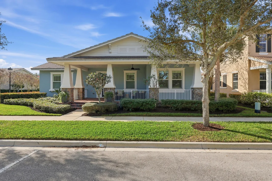 Photo of 1358 Community Drive