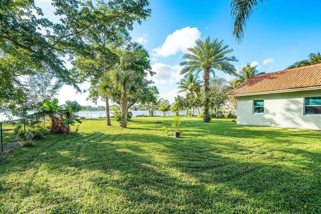 Photo of 4263 Hunting Trail