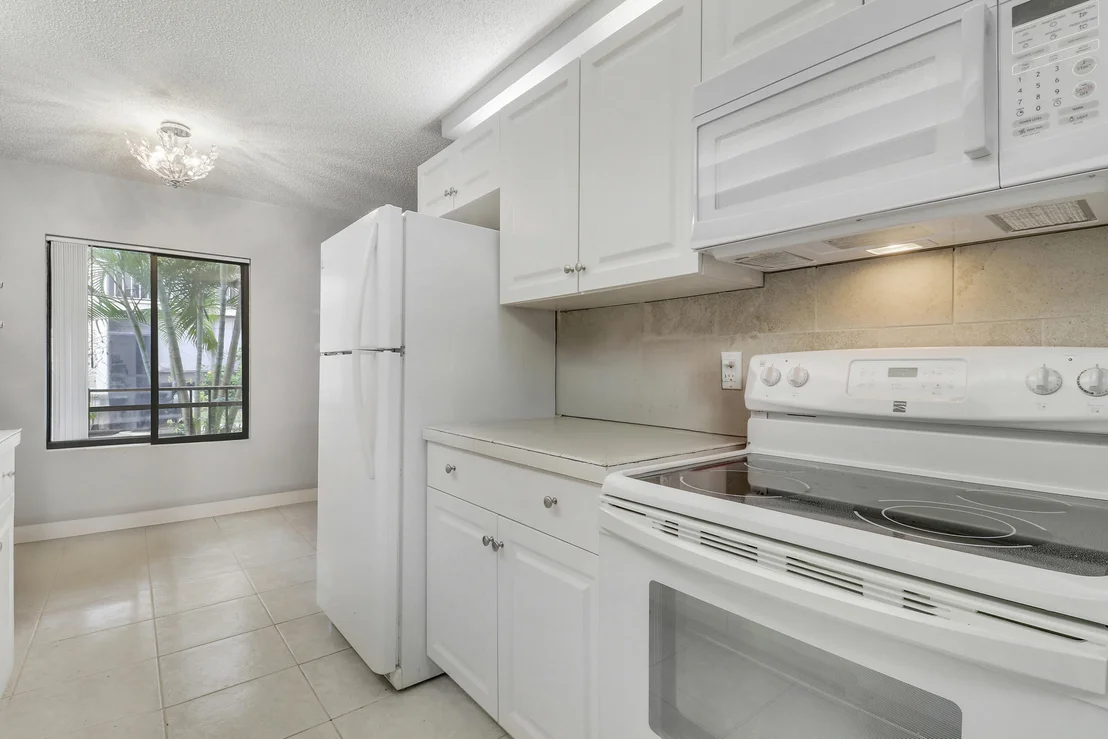 Photo of Unit C4 at 150 Pineview Road