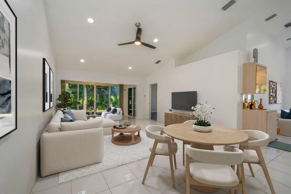 Photo of 7927 Coral Pointe Drive