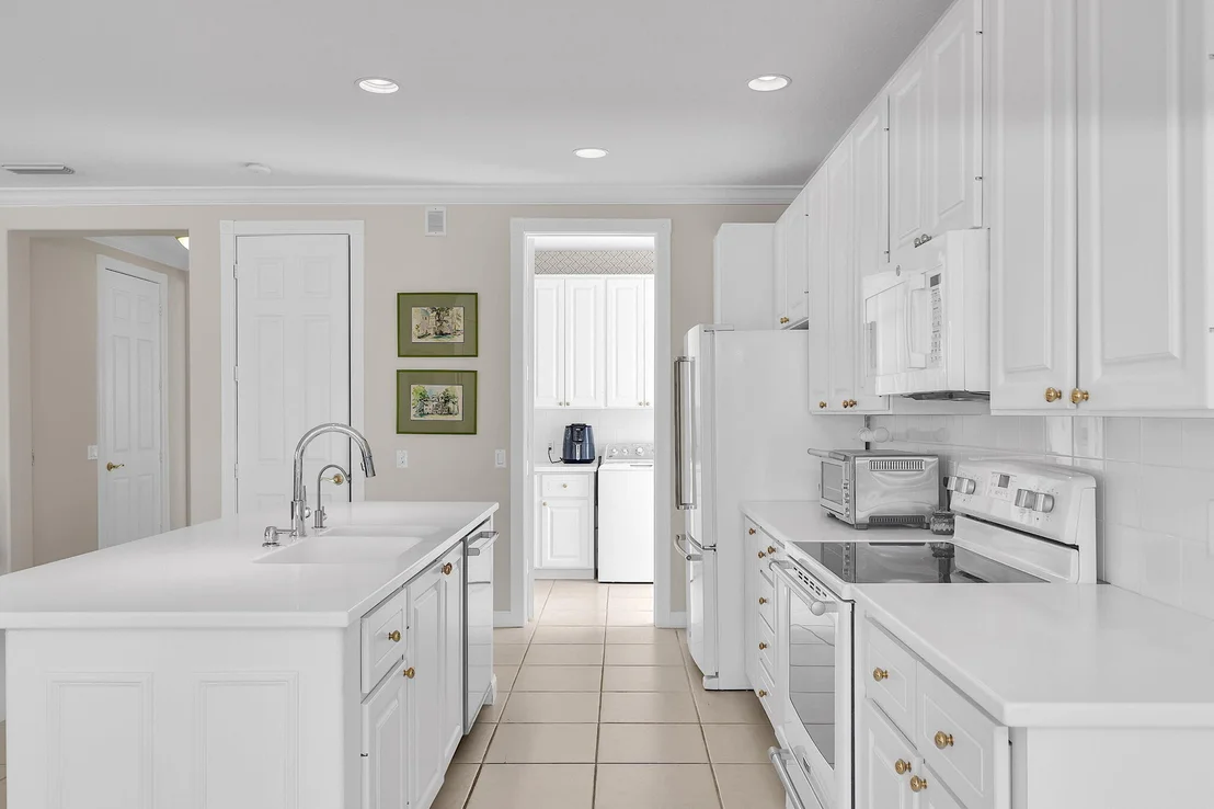 Photo of 216 Barbados Drive