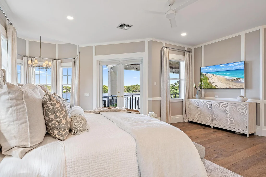 Photo of 18137 Palm Point Drive
