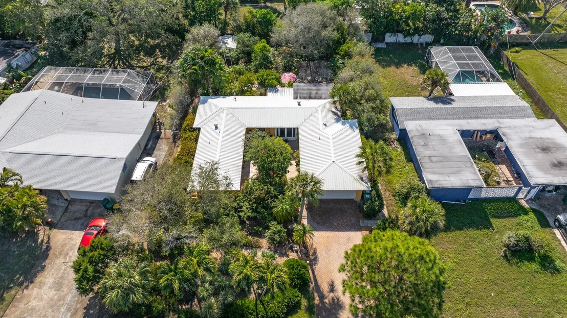 Photo of 1107 Pinetree Drive