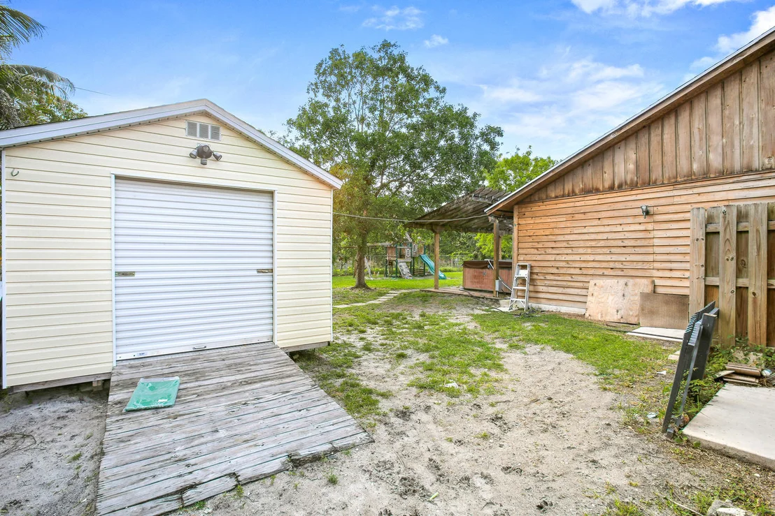 Photo of 290 Akron Road
