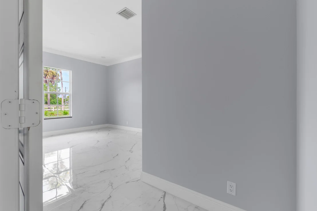 Photo of 17817 Temple Boulevard