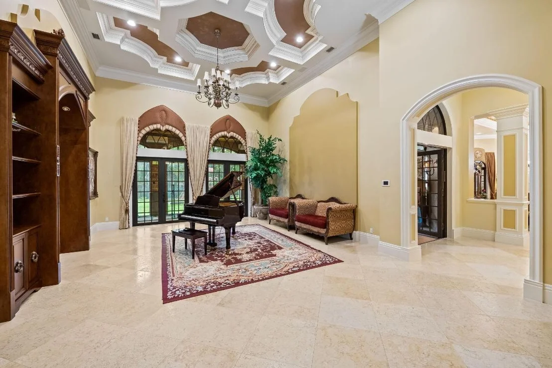 Photo of 6300 Riverside Drive