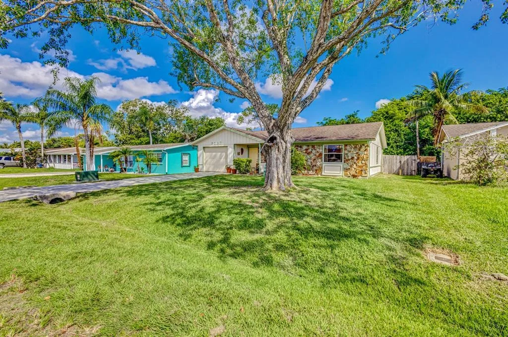 Photo of 3003 SE Bamboo Street