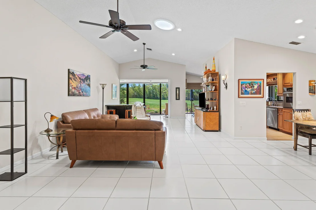 Photo of 11194 Highland Circle