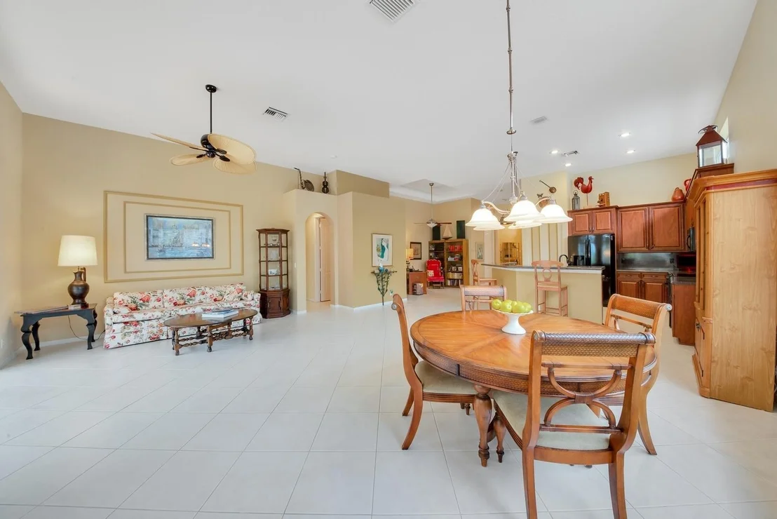 Photo of 7110 Veneto Drive