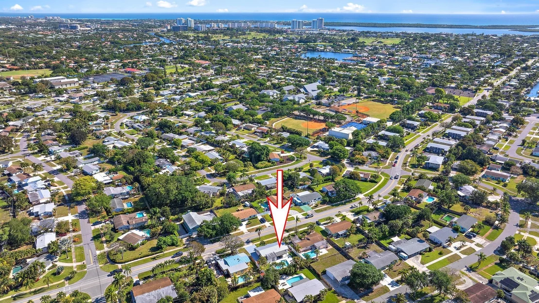 Photo of 925 Lighthouse Drive