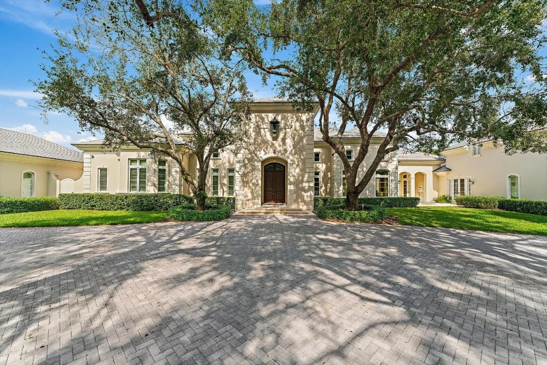 Photo of 124 Bears Club Drive