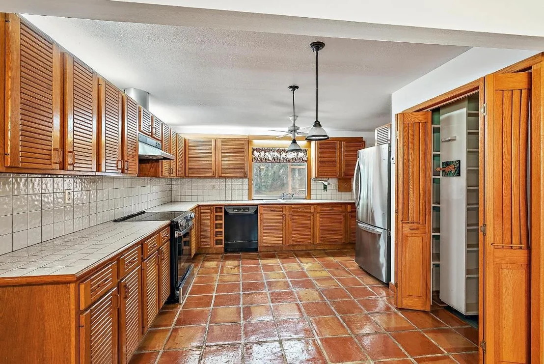 Photo of 16486 95th Avenue N