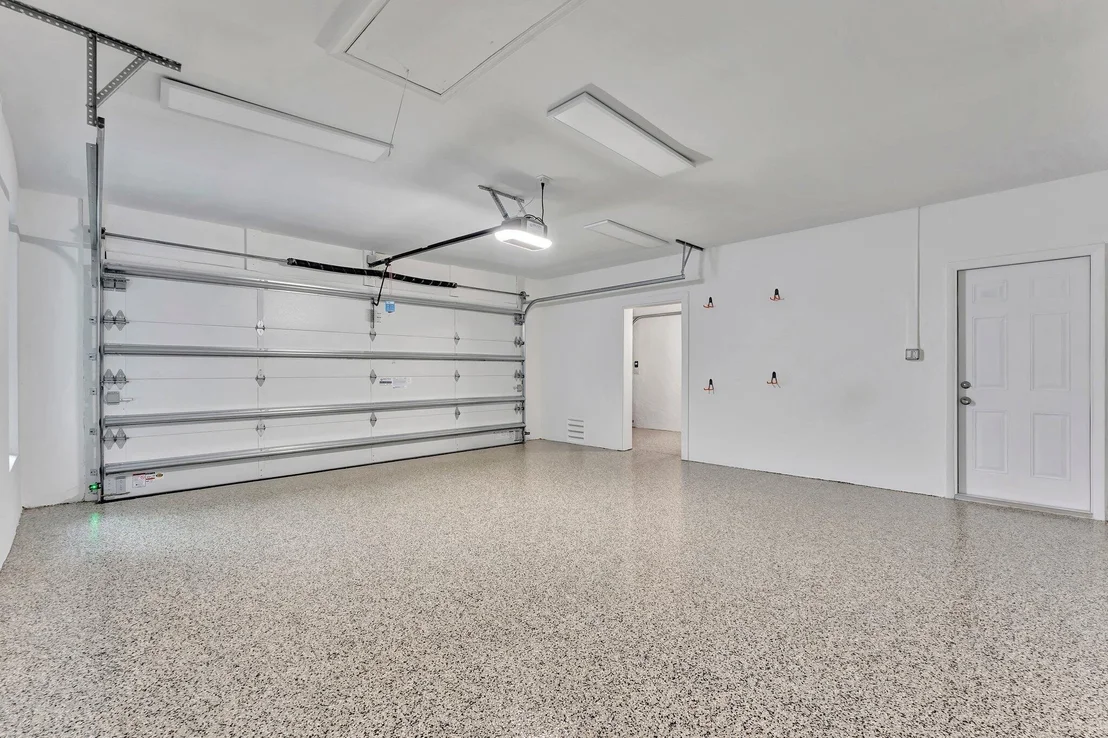 Photo of 5011 Pineview Circle