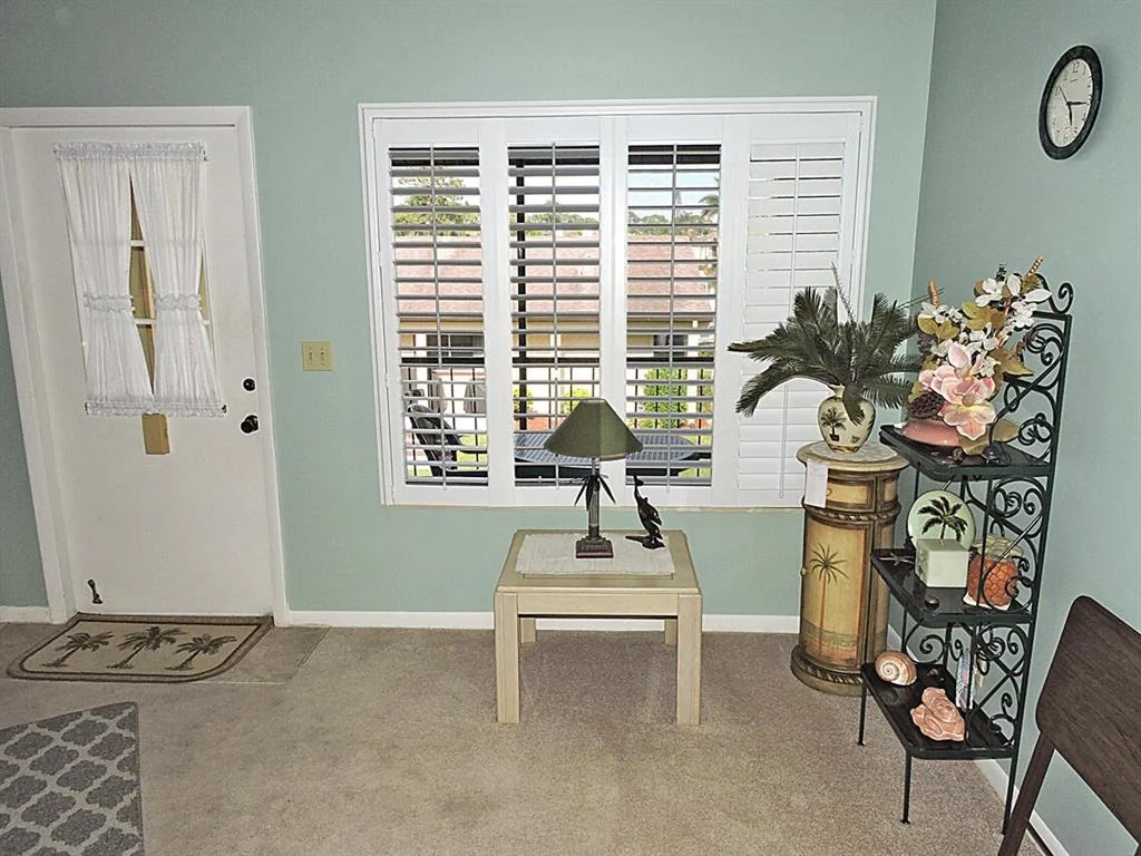 Photo of Unit D2 at 333 Pine Ridge Circle