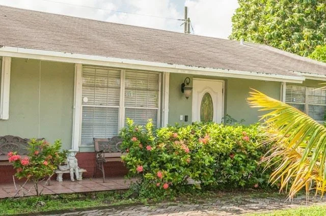 Photo of 453 Davis Road