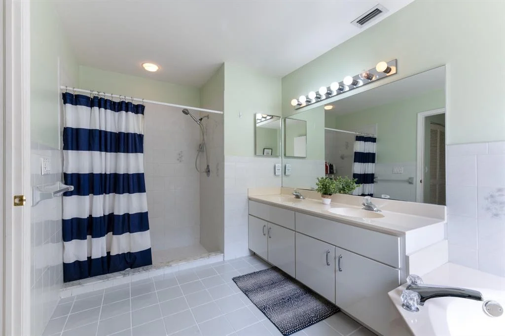 Photo of 18601 Misty Lake Drive