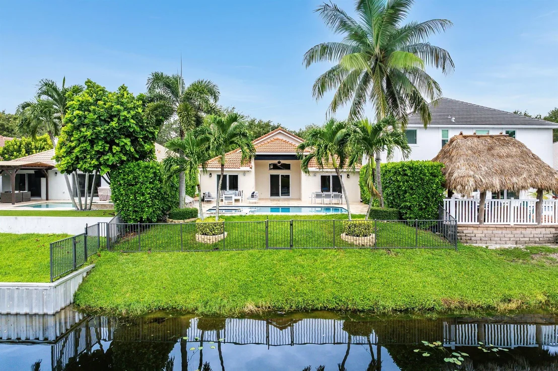 Photo of 621 Anchor Point