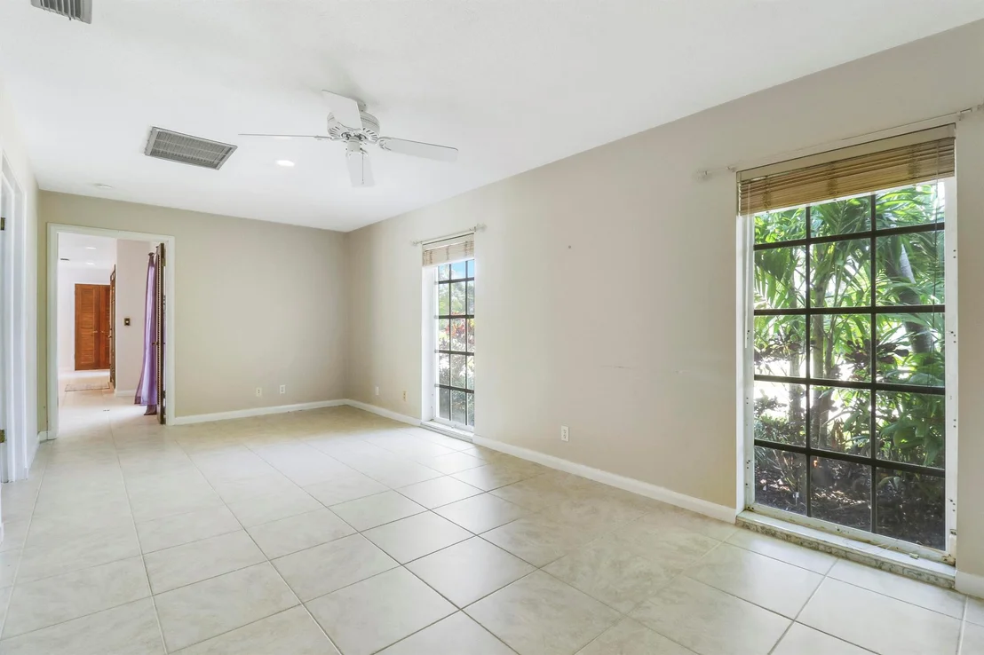Photo of 316 River Drive