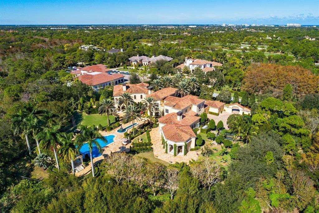 Photo of 161 Bears Club Drive