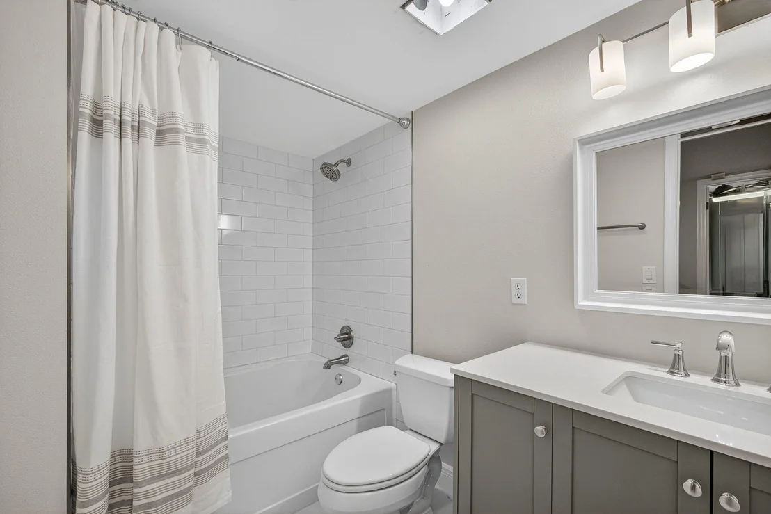 Photo of 246 Seabreeze Circle