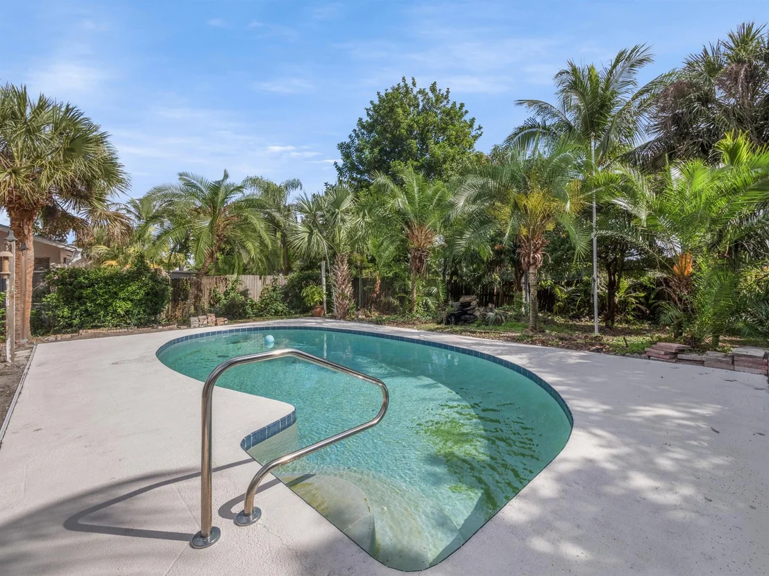 Photo of 5947 Westfall Road