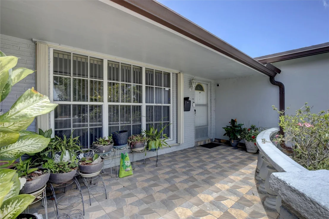 Photo of 7141 Biltmore Boulevard