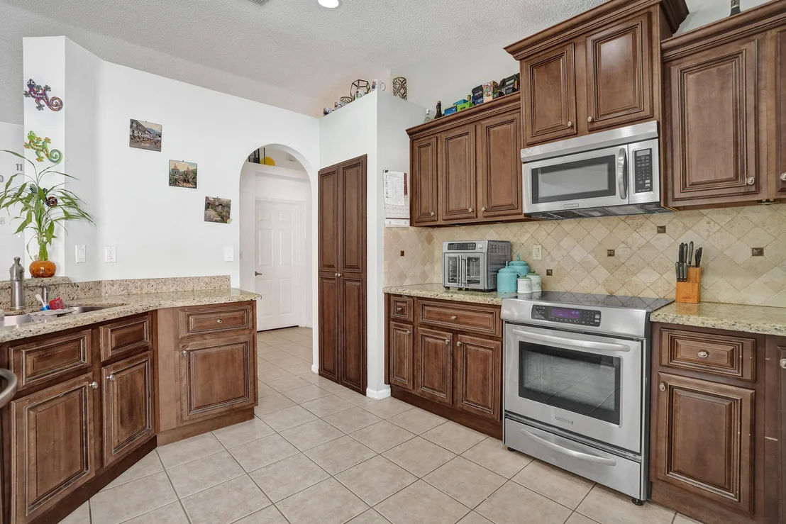 Photo of 7572 Parkside Lane