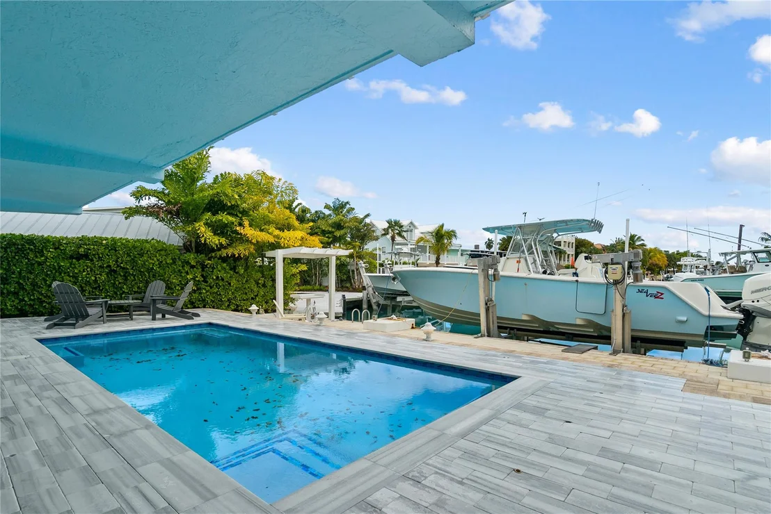 Photo of 102 Harbor Drive