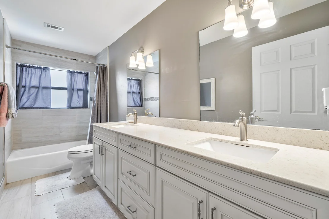 Photo of 9285 Laurel Green Drive