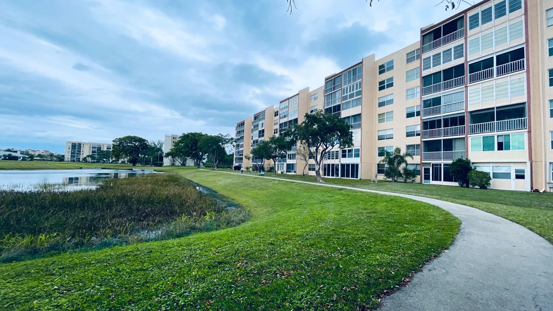 Photo of Unit 708 at 14575 Bonaire Boulevard